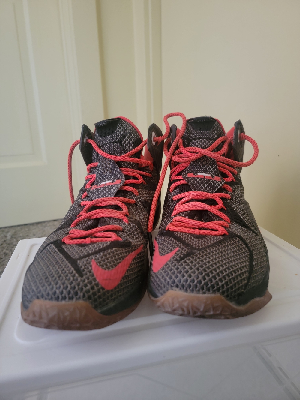 Nike LeBron 12 black and red basketball shoes size 10
